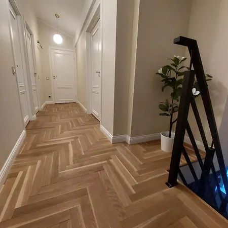 Apartmán Spacious 2-level I Free Parking