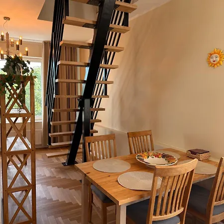 Apartmán Spacious 2-level I Free Parking *