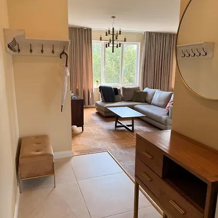 Apartman Spacious 2-level I Free Parking *